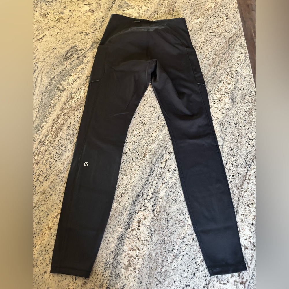 Black Lululemon leggings